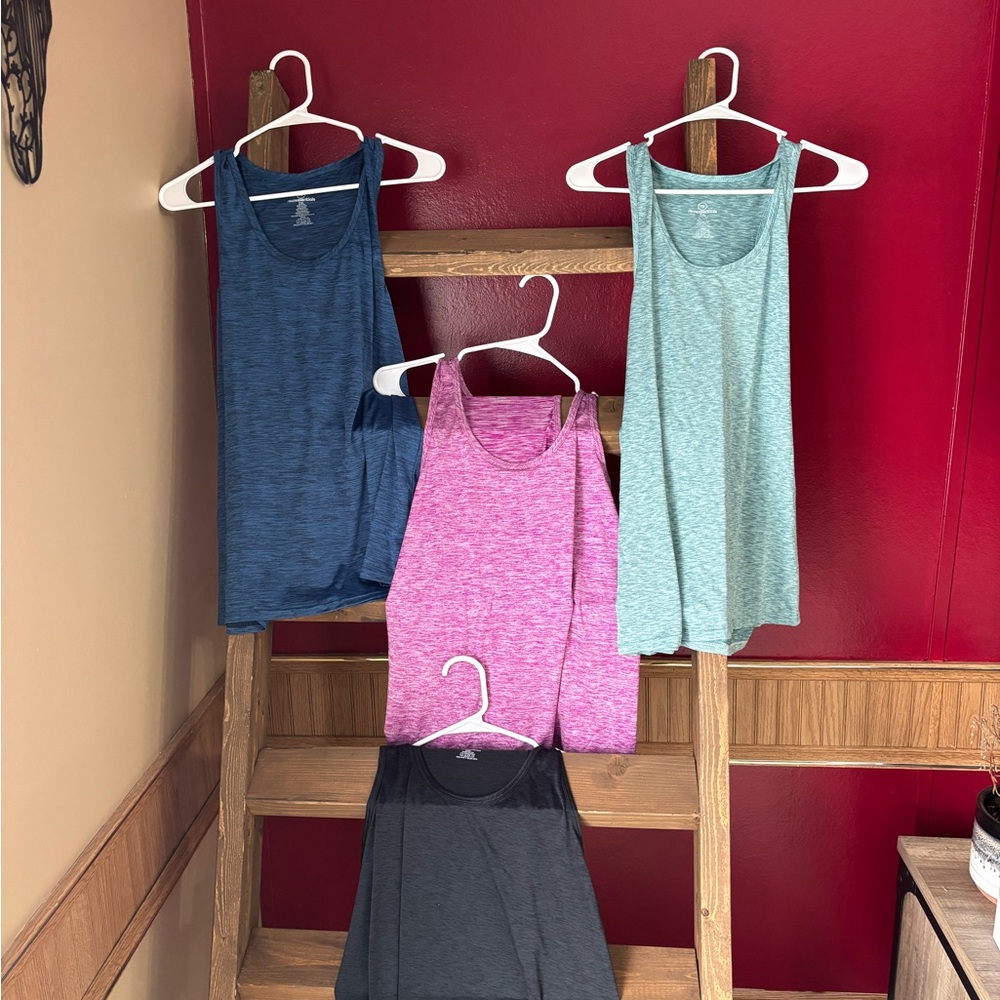 Set of Four Sleeveless Tank Tops